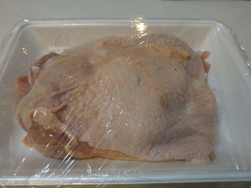 台湾米酒につけ込む鶏もも肉
