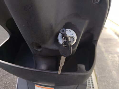 純正スペアーキー付属です