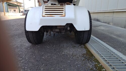 リアタイヤです