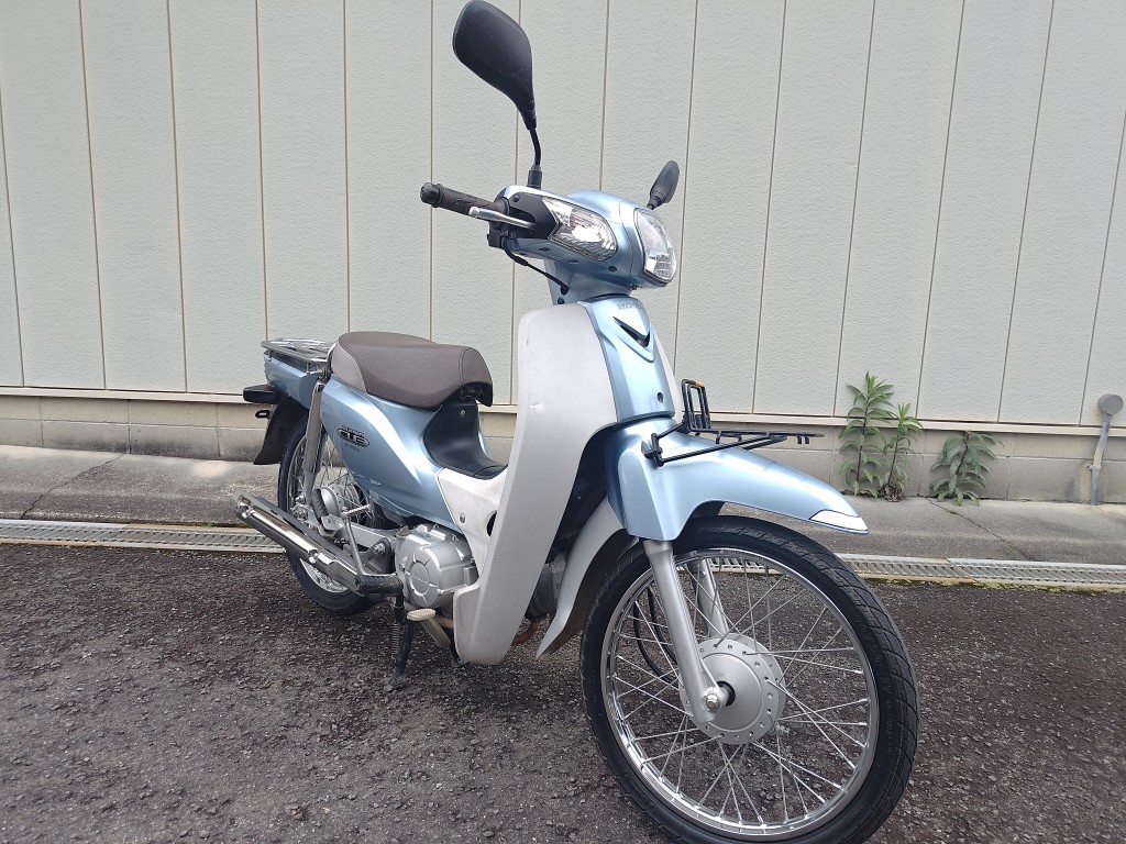 ホンダ スーパーカブ110 ワンオーナー 低走行 全景