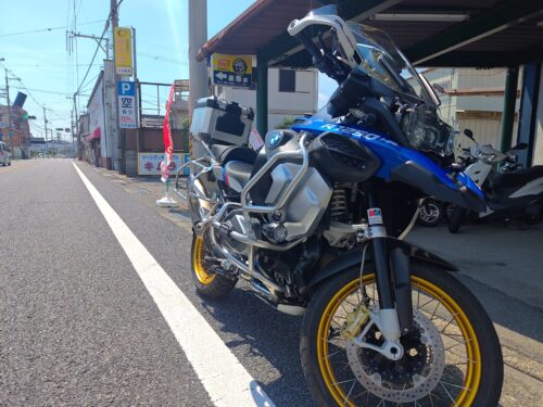 BMW R1250GSアドベンチャー プレミアムライン Mカラー 車両全景2