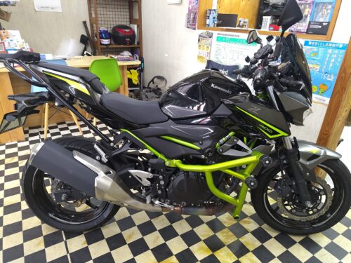 カワサキ Z400 マフラー交換前 車両全景 エンジンガード装着