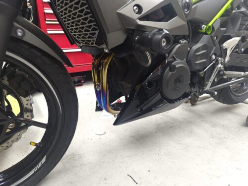 カワサキ Z400 カワサキ純正ロアカウリング BEETマフラー 同時装着状態